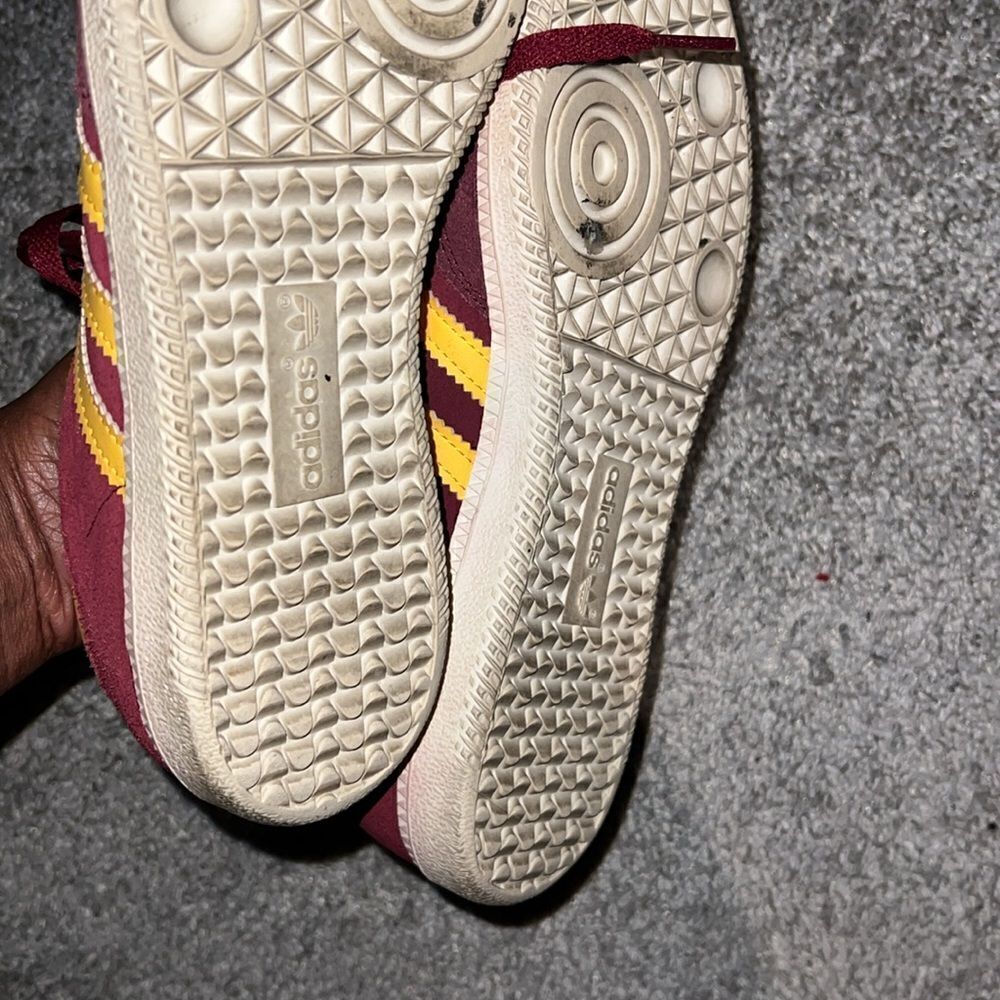 Adidas Unisex  - Picture 6 of 6